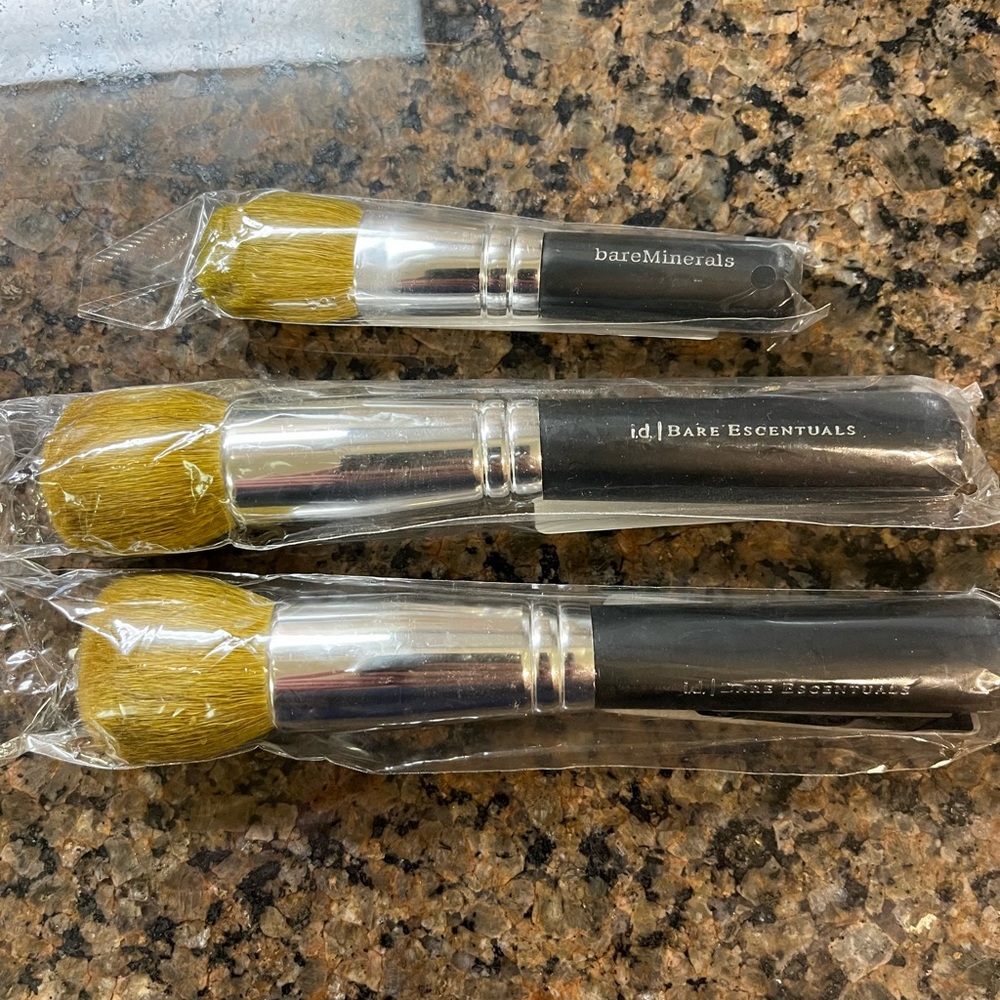 Bare Minerals Handy Buki Brush & Mini Full Flawless Face Brush